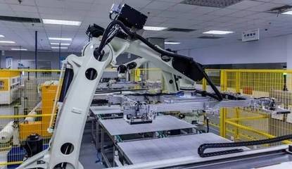 大寫(xiě)的牛！經(jīng)開(kāi)區(qū)企業(yè)建成無(wú)人車(chē)間，夜班關(guān)燈生產(chǎn)信息系統(tǒng)集成服務(wù)引領(lǐng)智能制造